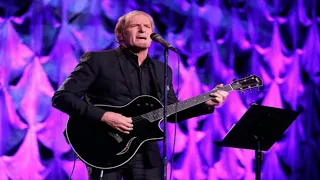 Michael Bolton Reveals He Had ‘Immediate Surgery’ After Being Diagnosed With a Brain Tumor