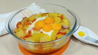 👍EN EL MICROONDAS AHORRANDO ACEITE 🥚🥔 HUEVOS  CON PATATAS A LO POBRE👌// BEATRIZ COCINA