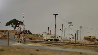 HO Scale Crossing Signals