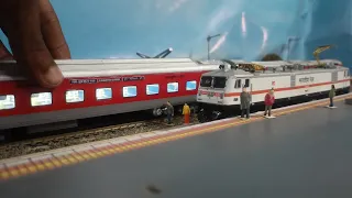 Purushottam Exp (HO Scale) Train Arrive/Depart ● My First Passenger Train Set