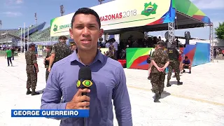 Desfile militar leva 8 mil pessoas ao Sambódromo