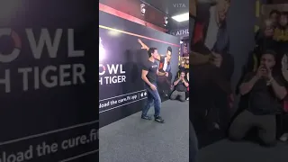 Tiger Shroff full dance video at Cult Fit , Punjabi bagh.mp4