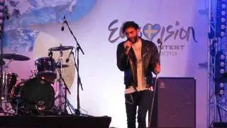 ESCKAZ live in Malmö: Marco Mengoni (Italy) - Put The Light On (in Eurovillage)