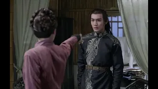 Zhan Feng was surprised to find that the beloved woman was not dead, but she drew her sword at him