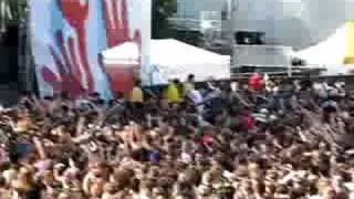 The Offspring - craziest CROWD SURFING (mosh) EVER!