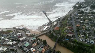 Drone video: Capitola floods as high tides crash into coast, decimates Capitola Wharf