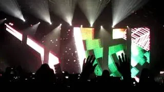 Tiesto - Kaleidoscope Tour - Opening Track - Kaleidoscope - Los Angeles 11/25/09