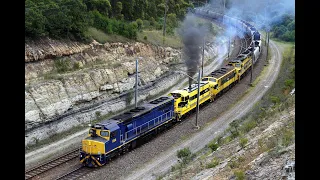 Australian diesel locomotives, including streamliners - SSR - Banking over Fassifern - 2011
