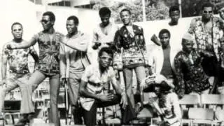 T.P. Orchestre Polyrythmo de Cotonou - Il n'est Jamais Trop Tard