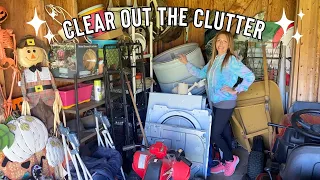 Declutter the Hoarded Back Shed Part 2 | Clear Out the Clutter