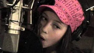 Don't Stop Believing cover by Cailee Spaeny