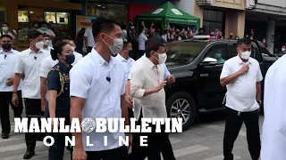 President Duterte visits a local fast food chain after attending son’s oath taking in Davao