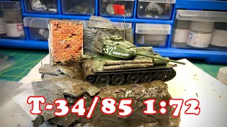 Revell 1:72 T-34/85 + stand