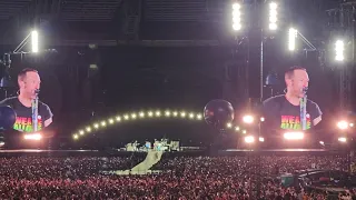 Napule è - Coldplay - Chris Martin -inedito - Stadio Diego Armando Maradona Full HD