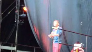 Stromae - Alors on danse (25 juin 2011 SDF)