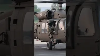 UH60M Black Hawk - Run Up and Taxi Goofin’