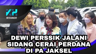 DEWI PERSSIK JALANI SIDANG CERAI PERDANA DI PA JAKSEL