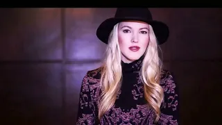 Ashley Campbell ♫ Highwayman ♫ ♪