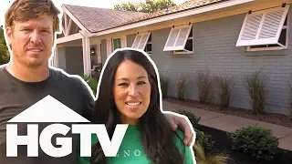 Chip And Joanna Transform A 1970s Country House Into A Modern Beach House | Fixer Upper