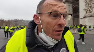 Yellow vests movement: when France is set ablaze