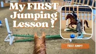 MY FIRST JUMPING LESSON! | Horse Riding Vlog