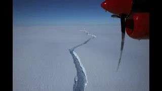 A massive iceberg – larger than New York City – breaks off Antarctica @World Teach