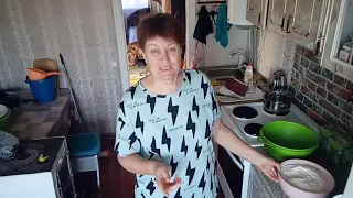 Напекла очень простое печенье , но такое вкусное !! Заодно напекла домашнего хлебушка//