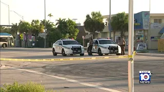 Triple shooting being investigated by Miami-Dade police