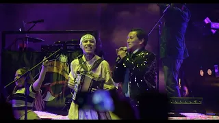 Alberto Pedraza y Santa Fe Klan - Cumbia Callejera en vivo desde la Arena CDMX