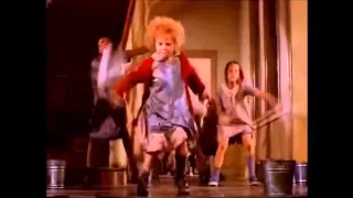 "It's a hard knock life" ORIGINAL Annie 1982