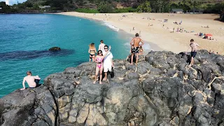 BEST BEACH TO CLIFF JUMP IN OAHU HAWAII!!!🌺🌈🤍 (black rock beach/waimea bay)