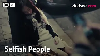 Selfish People - A Driver Took Advantage Of A Drunk Girl // Viddsee.com