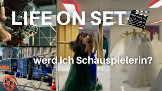 VLOG: Ich bin Komparse in einer Serie!! Wie wird man gebucht? & der Ablauf, Behind the Scenes