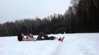Снежные заныры  в  наст )))