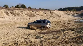 Dacia Duster 4x4 sand  drift and some sand offroad