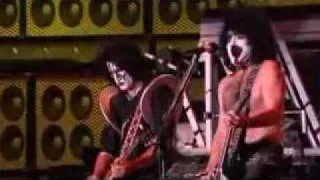 Kiss - Love Gun (Live at Dodger Stadium 1998) (Calidad HD)