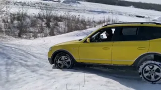 BMW x3 E83 4x4 2.0 snow/off-road?