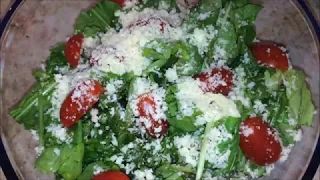 Σαλάτα ρόκα, παρμεζάνα~ Rocket, parmesan salad