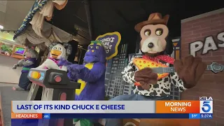 Exclusive tour: The last Chuck E. Cheese with an original animatronic band