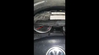 How to remove speedometer VW Sharan