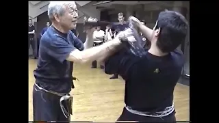 Soke Masaaki Hatsumi shows defence about gun Bujinkan Ninpo