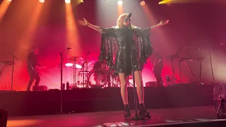 Chvrches (Live) - California (New York, NY - Terminal 5) (11/27/2021)