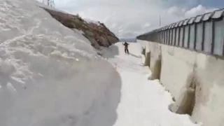 Candide Thovex. One of Those Days 4