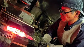 Knife Katana? 200 Year old Blacksmith forging technique!