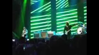 Foo Fighters, with Roger Tylor and Brian May. 11.7.2011, iTunes festival