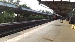 12284 - Hazrat Nizamuddin-Ernakulam Duronto