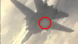 F-14 Tomcats Crushing two Libyan MiG-23s - Caught in Camera