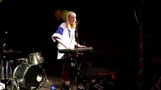 frances forever - treehouse (live)