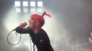 Paramore – Misery Business, Live at the Orpheum Theatre, Omaha, NE (11/25/2022)