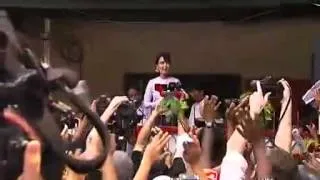 Suu Kyi wins by-election in landslide